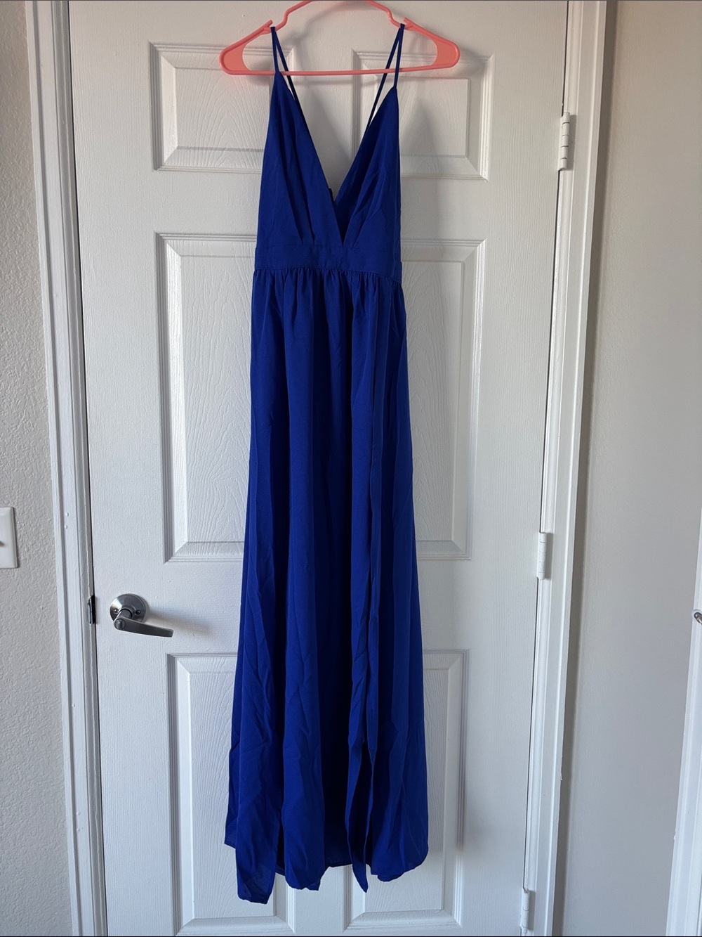 Elegant Cobalt Blue V-Neck Maxi Dress with Thin Straps